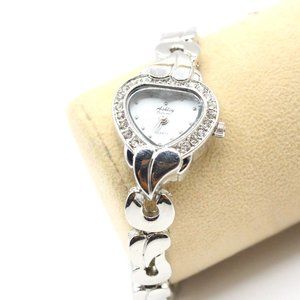 Vintage Ashley Princess Women's Casual Hearth Form Silver Tone Bracelet Watch